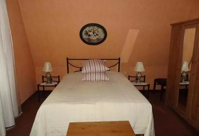 Hotelli Pensjonat U Kota Wasyla