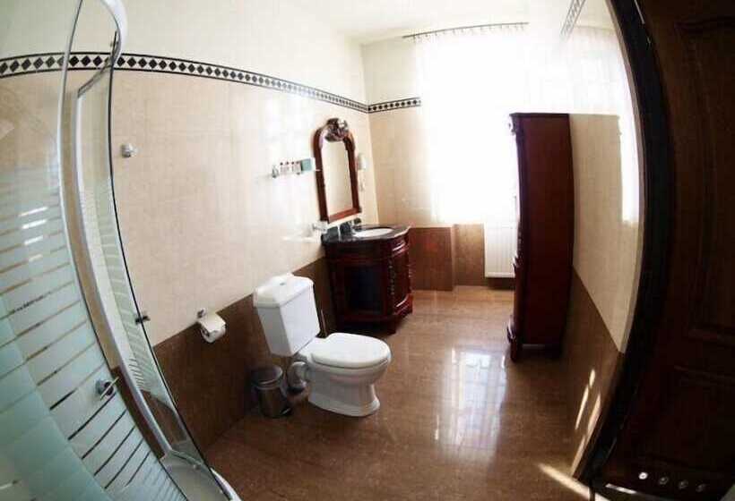 فندق Rezydencja Pod Zegarem