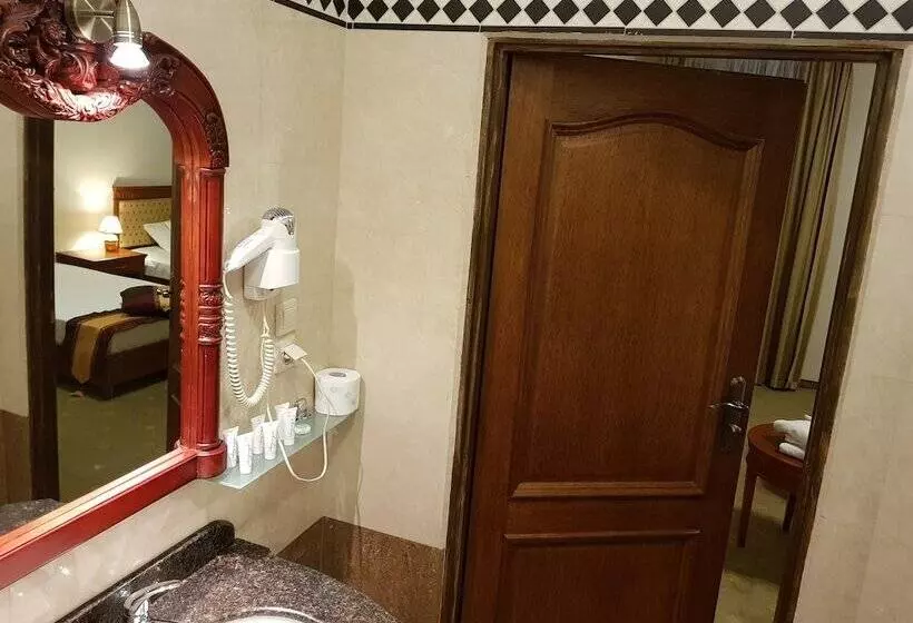 Hotelli Rezydencja Pod Zegarem