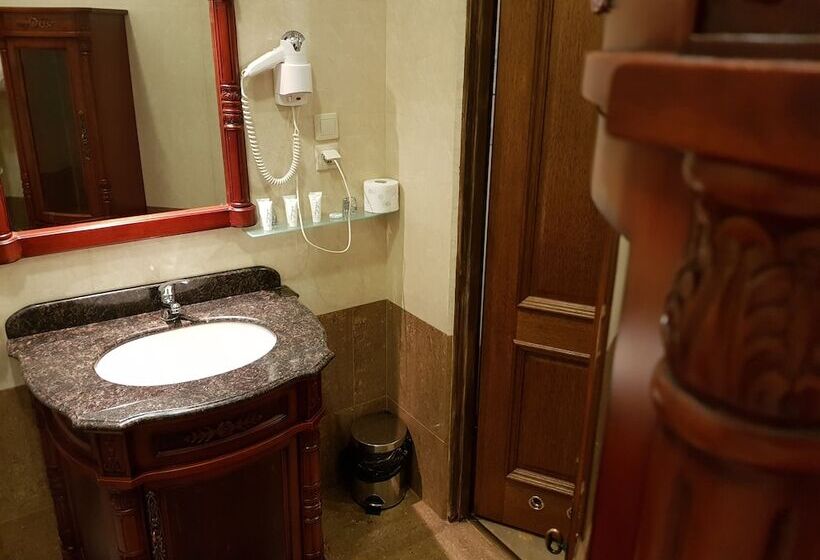 فندق Rezydencja Pod Zegarem