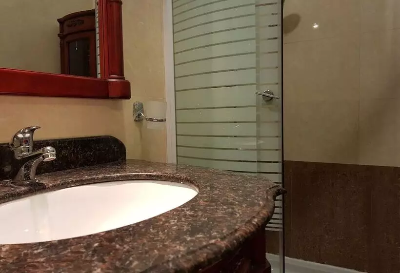 Hotelli Rezydencja Pod Zegarem