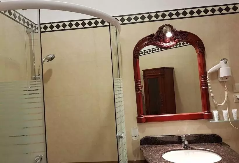 Hotelli Rezydencja Pod Zegarem