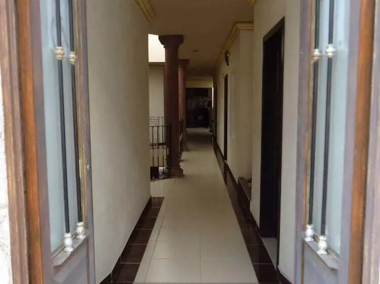 ホテル Peña Real