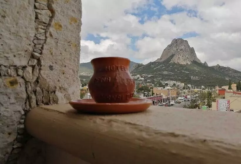 ホテル Peña Real