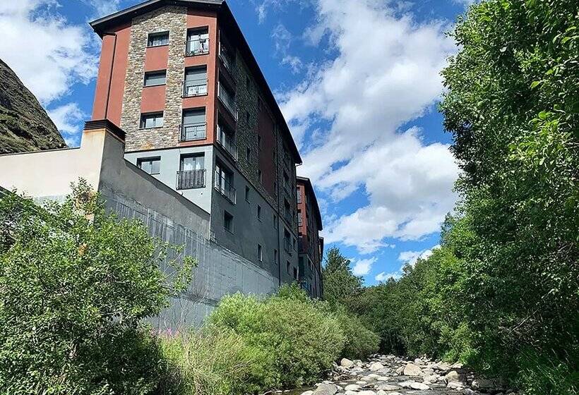 Apartamentos Canillo 3000