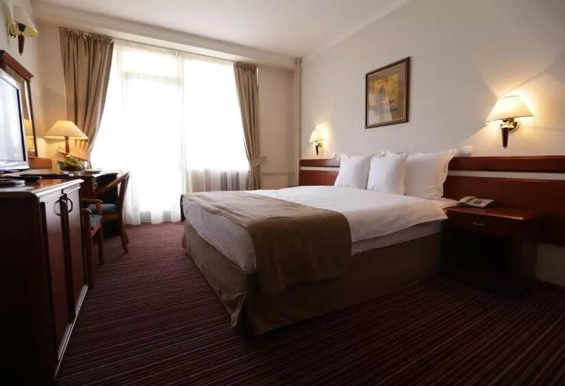 هتل Bellevue Metropol Lake Resort