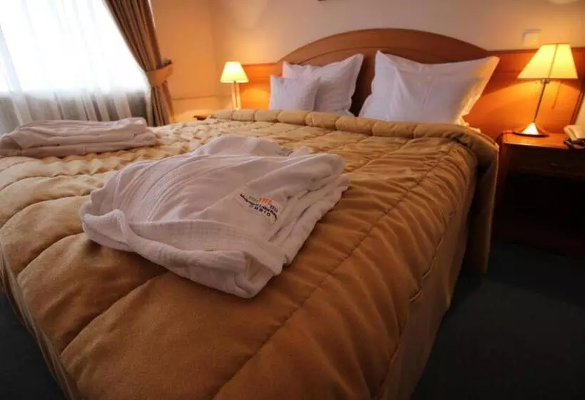 هتل Bellevue Metropol Lake Resort