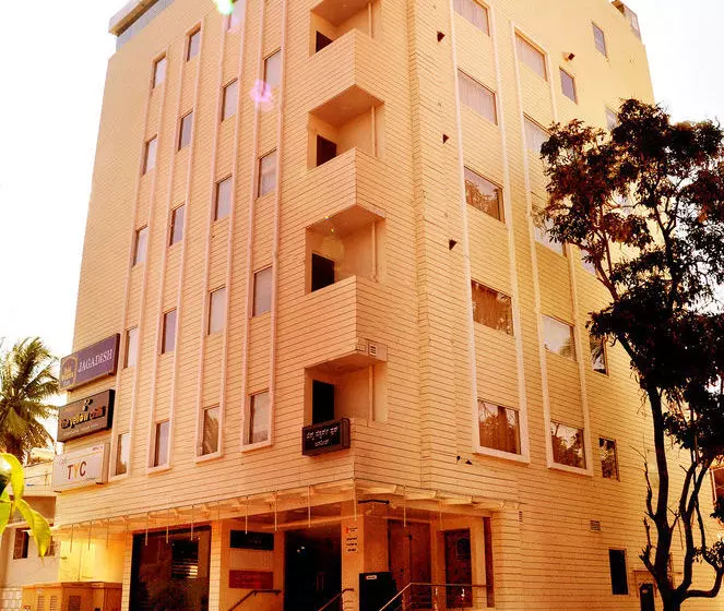 Hotel Treebo Select Jagadish
