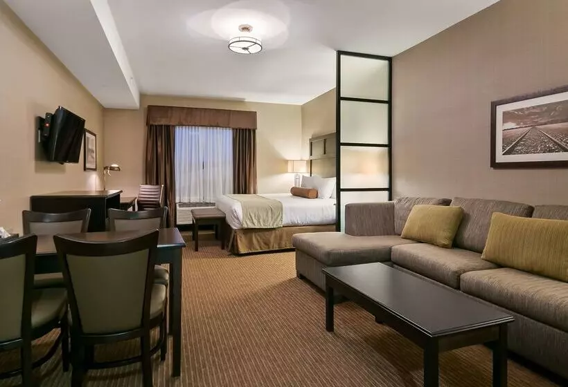 酒店 Best Western Plus Okotoks Inn & Suites