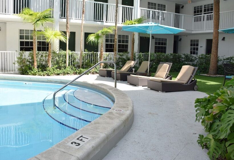 Hotel Coral Reef At Key Biscayne