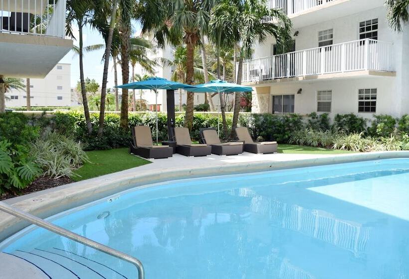 Hotel Coral Reef At Key Biscayne