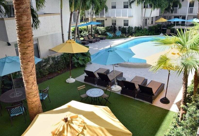 Hotel Coral Reef At Key Biscayne