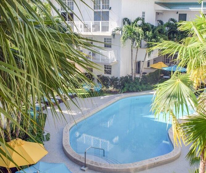 Hotel Coral Reef At Key Biscayne