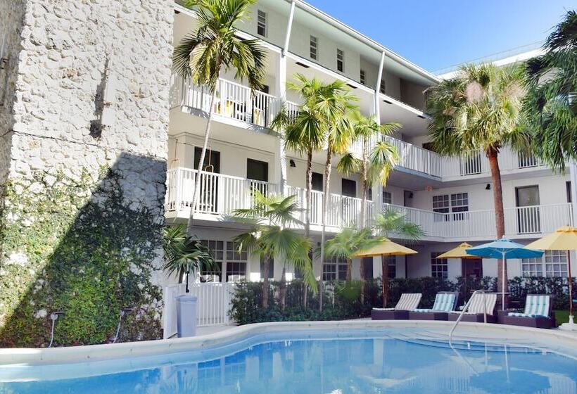 Hotel Coral Reef At Key Biscayne