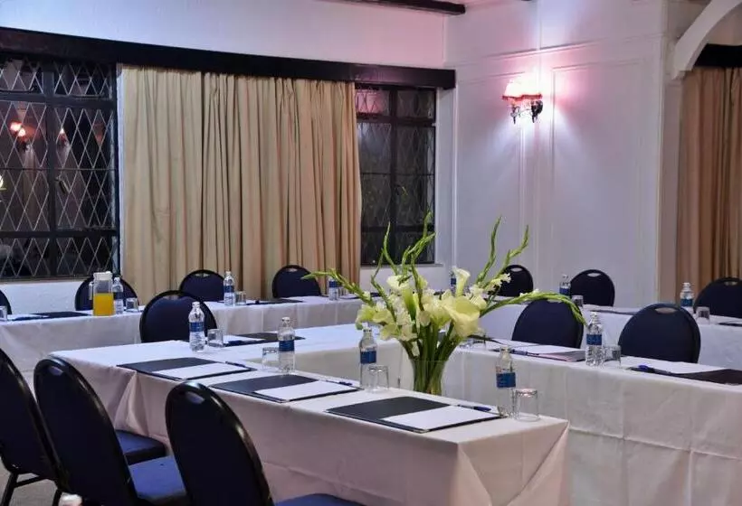 هتل Cresta Churchill