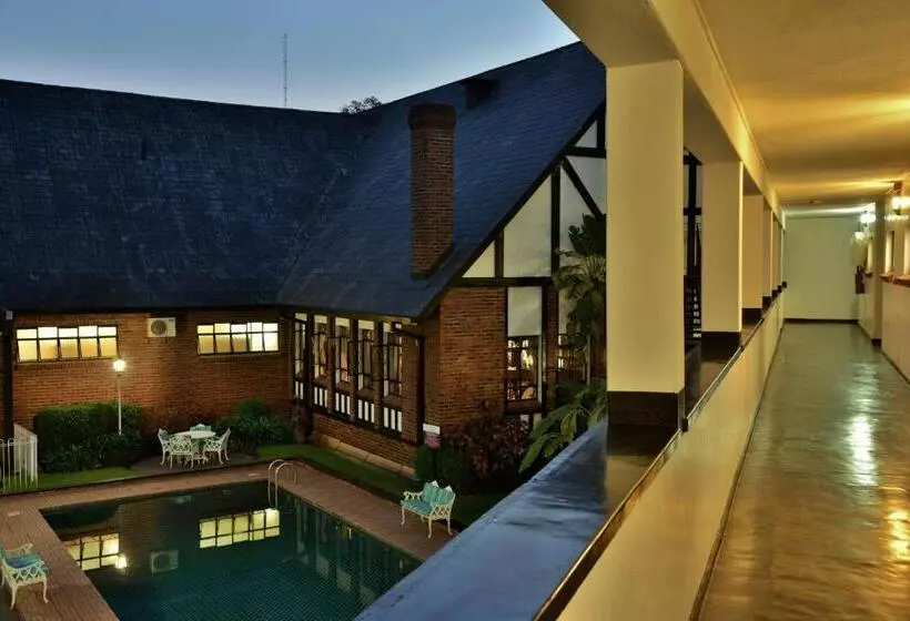 هتل Cresta Churchill