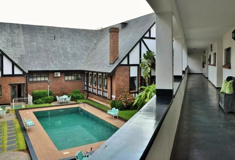 هتل Cresta Churchill