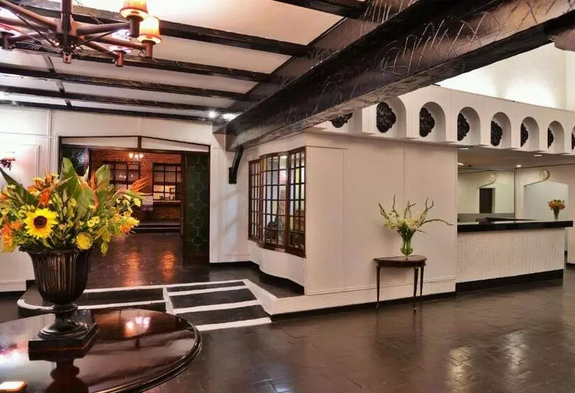 هتل Cresta Churchill