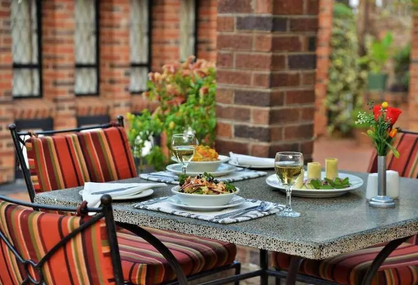 هتل Cresta Churchill