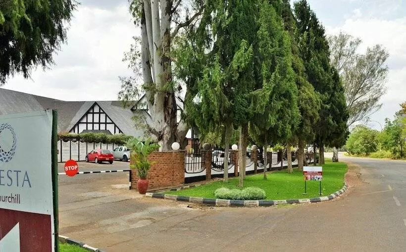 هتل Cresta Churchill