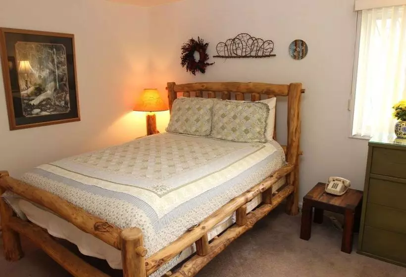 هتل Fawn Valley Inn