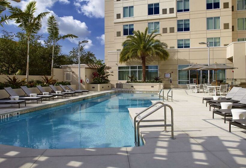 בית מלון כפרי Hyatt Place Miami Airport East