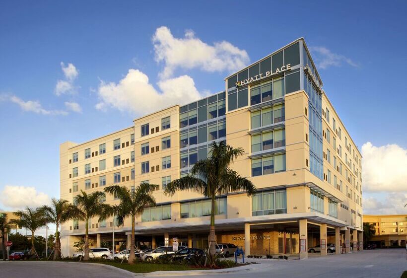 בית מלון כפרי Hyatt Place Miami Airport East