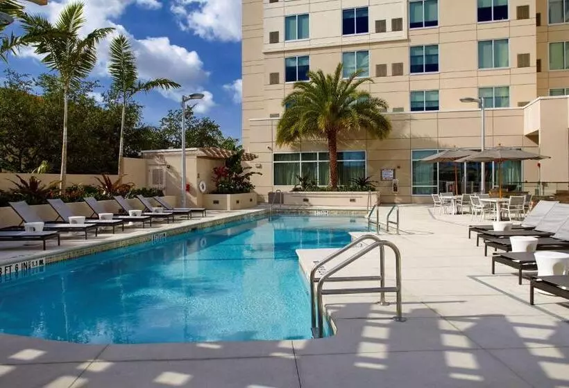 호텔 Hyatt Place Miami Airport East