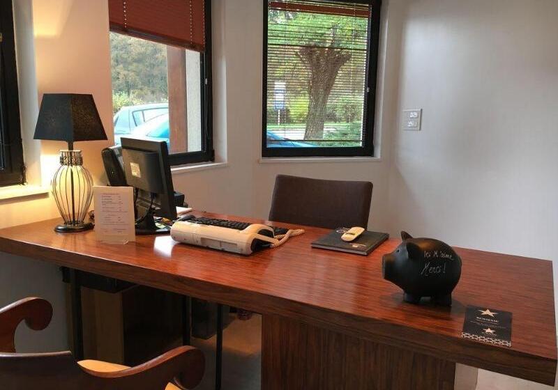 فندق Ici M Aime Hôtel Restaurant