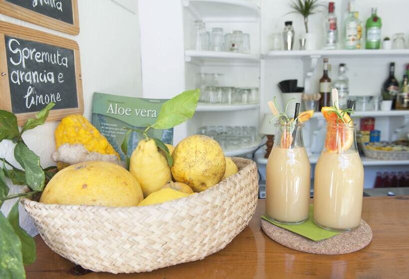 Отель Paradise Relais Villa Janto