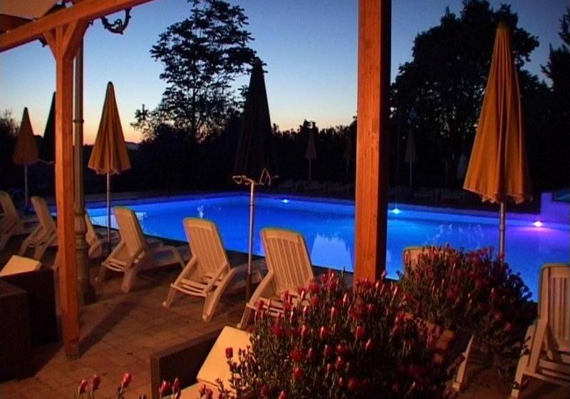 فندق ريفى Villa Tasca