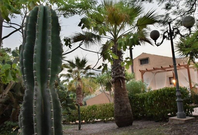 فندق ريفى Villa Tasca