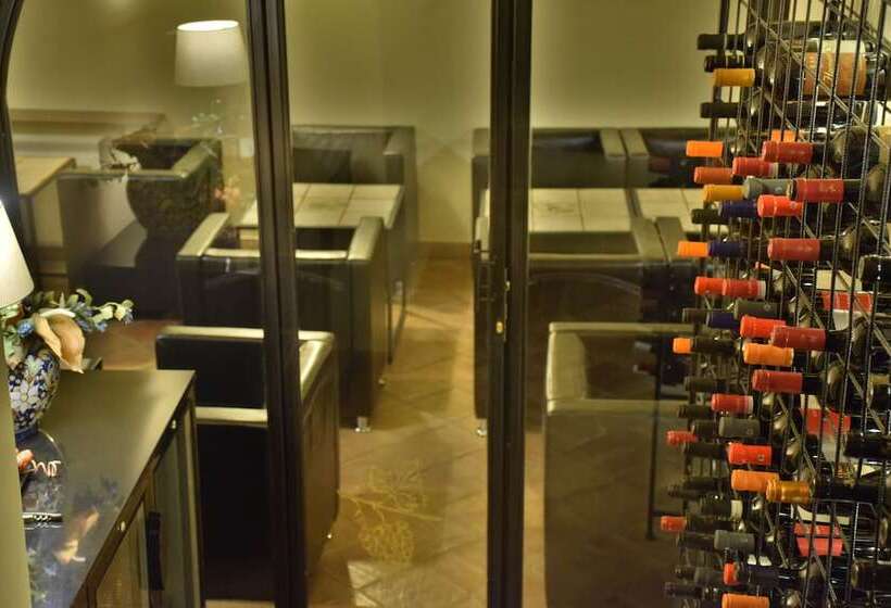 فندق ريفى Villa Tasca