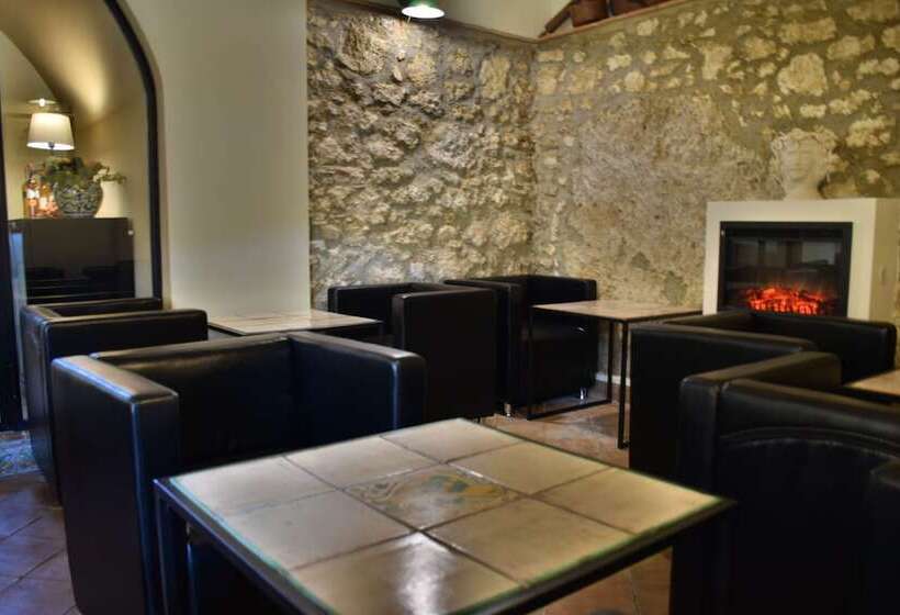 فندق ريفى Villa Tasca