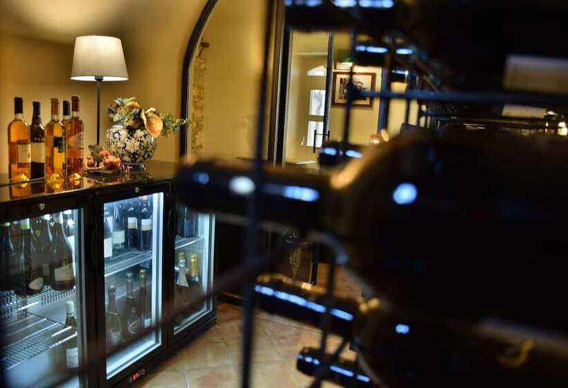 فندق ريفى Villa Tasca