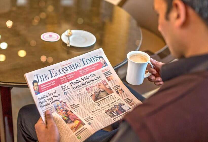 هتل The Solitaire