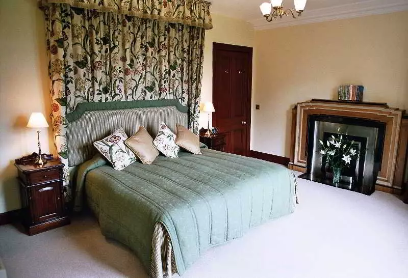 Hotel Tigh-na-sgiath Country House