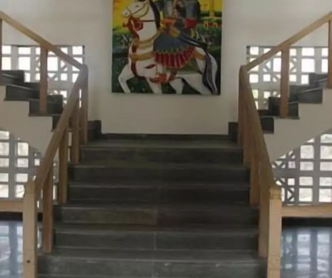 Отель United 21 Lake City Resort