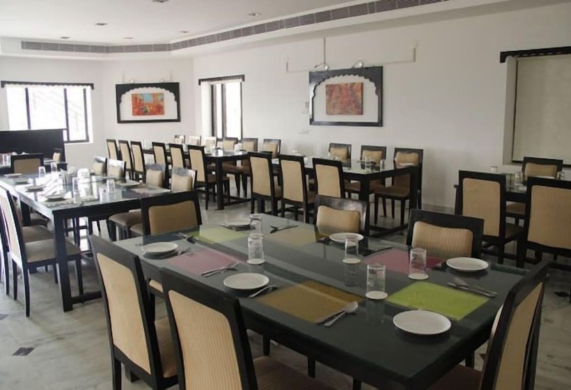 호텔 United 21 Lake City Resort