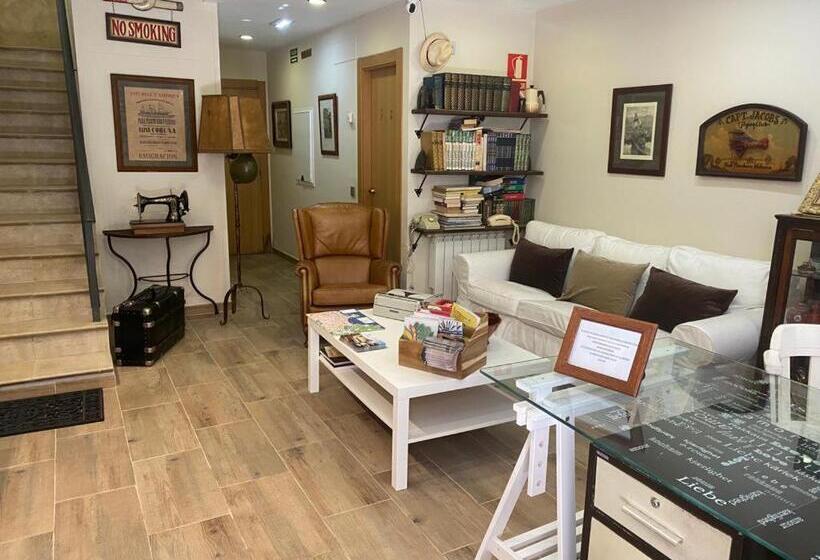 بنسيون Cimavilla Rooms