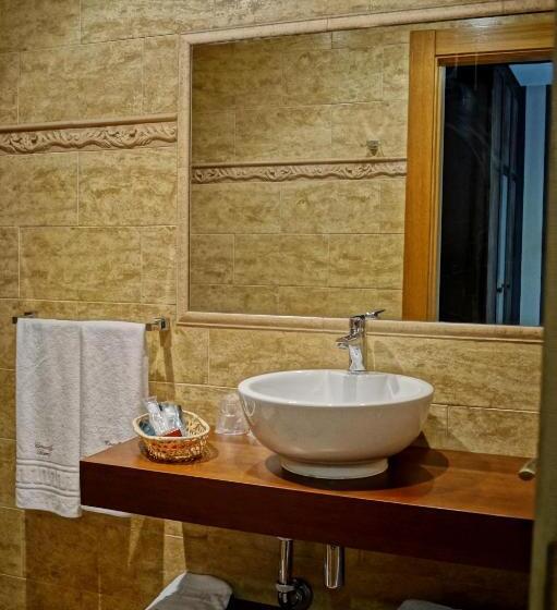 بنسيون Cimavilla Rooms