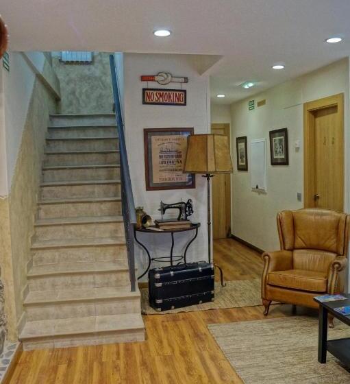 بنسيون Cimavilla Rooms