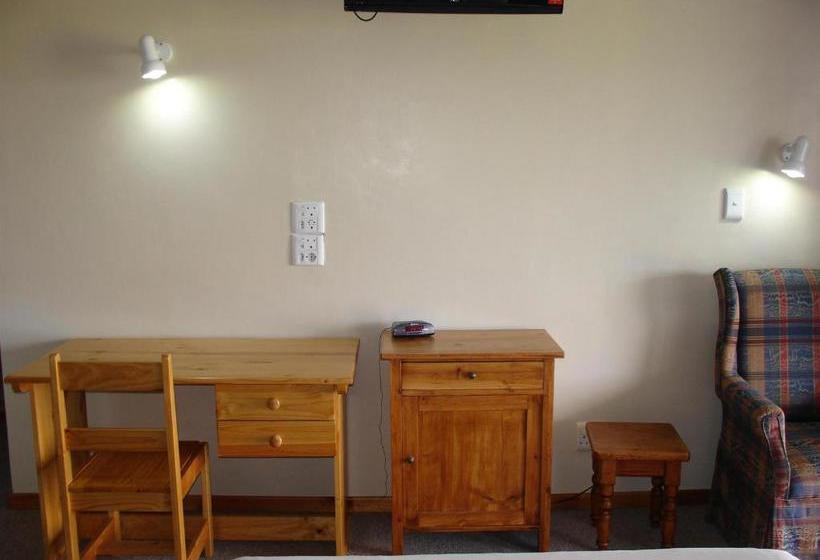 פנסיון On The Bay Guesthouse