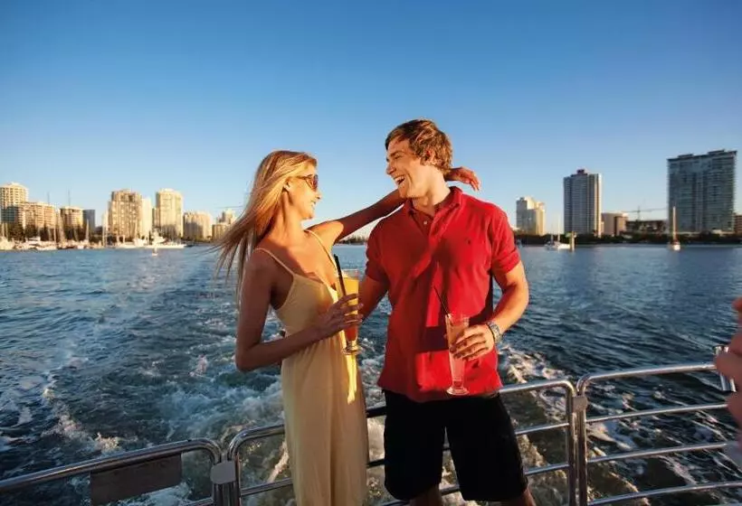 Surfers Beachside Holiday Apartments