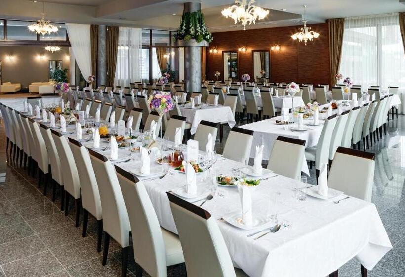 هتل Royal Botanic