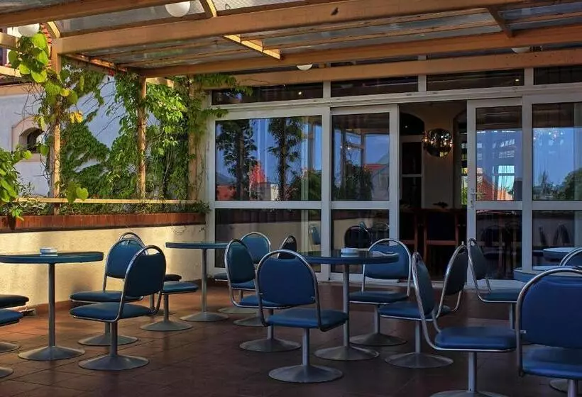 Hotelli Bast Wellness & Spa