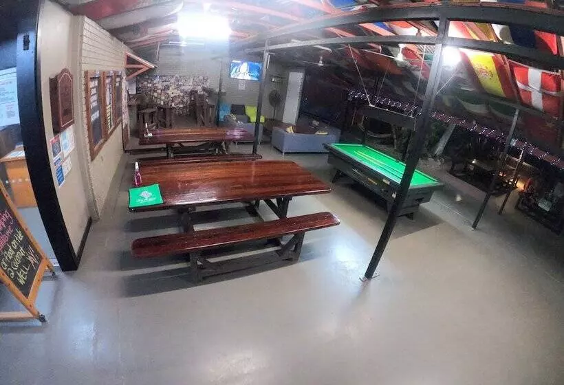 Cable Beach Backpackers Hostel