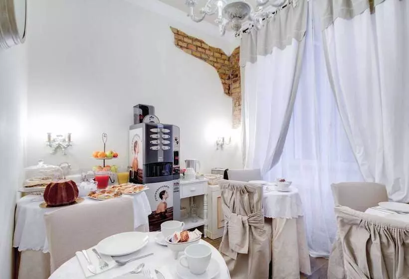 تختخواب و صبحانه Lunaria Suites Rome Vaticano