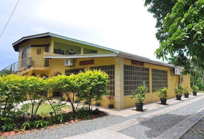 تختخواب و صبحانه Native Abode