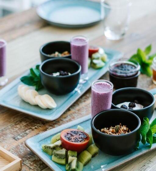 مبيت وإفطار Waiheke Waterfront Lodge